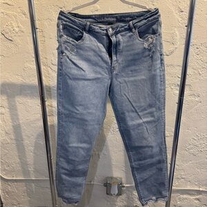 American Eagle Outfitters High Rise Stretch Mom Jeans Blue